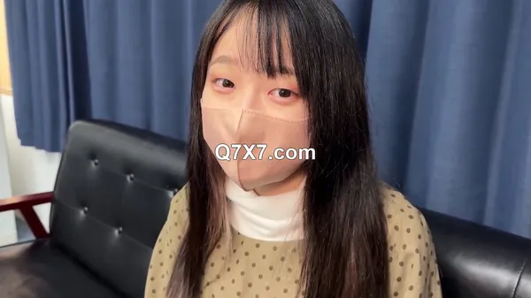 [HD/720p] FC2PPV 4658949 [素人初撮り]童顔の可愛い19歳！服を脱がせたらまさかの巨乳でした！！ これは、さすがに反則です。最後は危険すぎる大量中出し