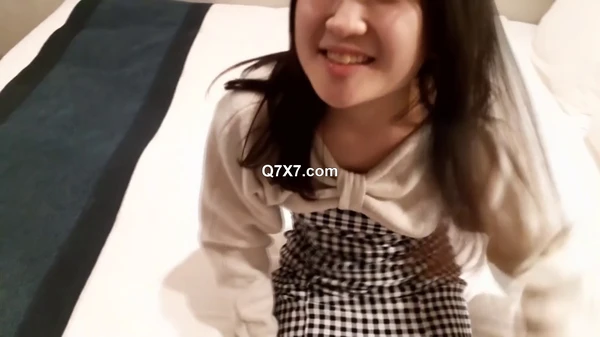 FC2-PPV-4657153 [初撮り][モ無][顔出し][圧倒的透明感]敏感む◯め！感度抜群の色白スレンダー！！