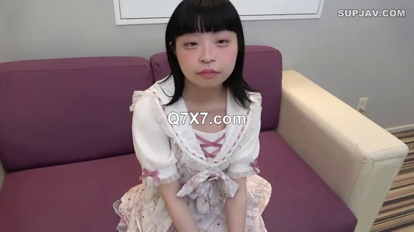 [HD 720p] FC2-PPV-4654409 [初撮り]お菓子系アイドル風白く透き通った身体に不釣り合いな名器にオトナ精液を注入。