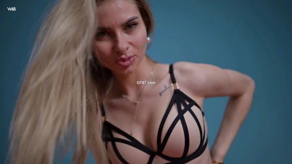 Watch4Beauty 25 03 31 Xenia Blondi Shes Good In Bed XXX 2160p MP4-WRB [XC]