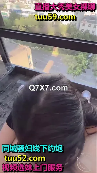 窗前玩弄兄弟老婆翘臀真是绝了清晰对白爆射美胸每次加速她下面都会夹的很紧给她老公打电话的时候就夹的更紧了