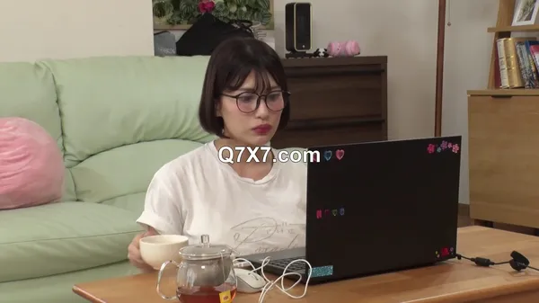 [HD/720p] DRPT-084 レズギャル2人に挟まれ乳輪イキするまで両乳首を舐められる地味巨乳補導員 若宮はずき 有星あおり 和久井美兎