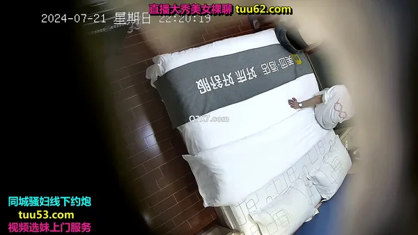 出租屋偷拍，大学生的性福周末时光，开房做爱，苗条清秀美女，胸大腰细被男友干得呻吟不断