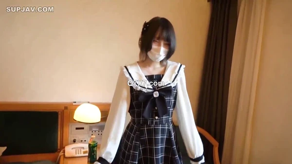 [HD 720p] FC2-PPV-4664204 ※4/13まで初回777pt※[無修正][神回]１８才、美脚細身ニーハイロ●ータ　変態オジの汚チンポに弄ばれる絶対領域