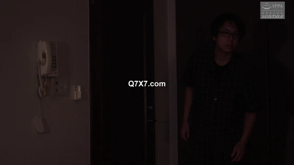 [FHD] NSFS-372 夫以外の男に抱かれる悦び ふしだらで美しい妻の肉体 鈴木真夕