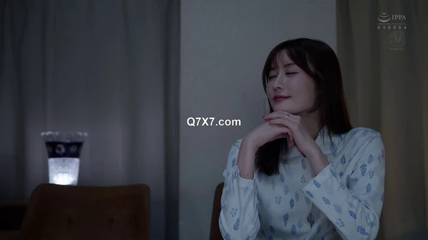 [FHD] JUR-207 取引先の傲慢社長に中出しされ続けた出張接待。 専属美女、イイ女のスーツ『美』―。 藤森里穂
