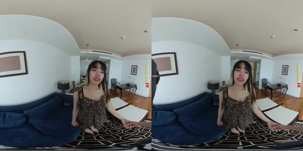 JohnTron VR - Nut - ショッピングモールで出会った痩せたタイ人少女が簡単にポルノビデオに誘惑される 2880p