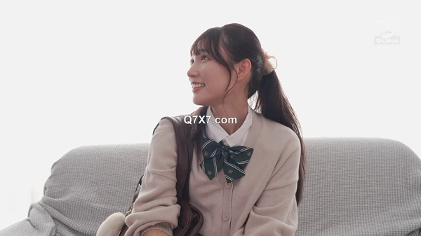 [FHD] HJMO-677 剥きクリ舐めズリ大絶頂！制服J系を鬼クンニイキ我慢チャレンジで愛液ビチョ濡れ膝ガクガク大失禁！ムラムラ発情してしまったアクメ未成熟オマ〇コを激突きデカチン中出しFUCKでわからせた！