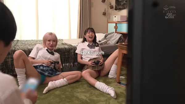 [FHD] JUFE-583 陰キャ童貞の僕の家で入り浸りギャルにWま●こを使わせて貰ったハーレム中出しSEXの話 新井リマ 春陽モカ