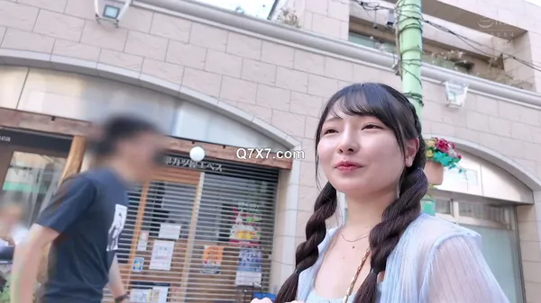 [FHD] CAWD-823 山形から遊びに来ていた無垢で世間知らずな田舎娘に街頭えちえちインタビューしたら手応えあり！強引に言いくるめてAV出演 平山羽那