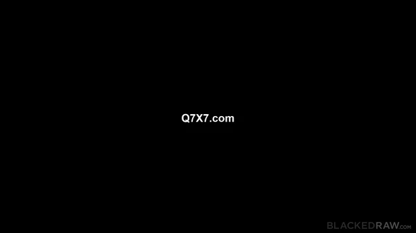 BlackedRaw 25 02 20 Octavia Red XXX 1080p MP4-NBQ [XC]
