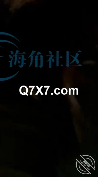 海角社区母子乱伦专家妈妈的丰乳大腚最新作 效仿A片让老妈带着跳蛋逛街回家主动要和我做爱