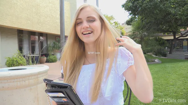 FTVGirls 25 02 18 Alexia aka Alex Grey Surprising Herself REMASTERED XXX 2160p MP4-NBQ [XC...