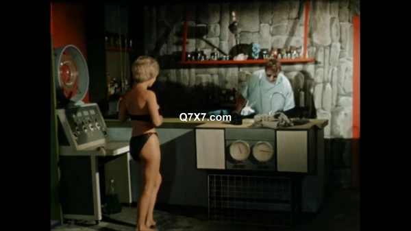 Kiss Me Quick (Alpha Blue Archives) 1964 WEB-DL 1080p