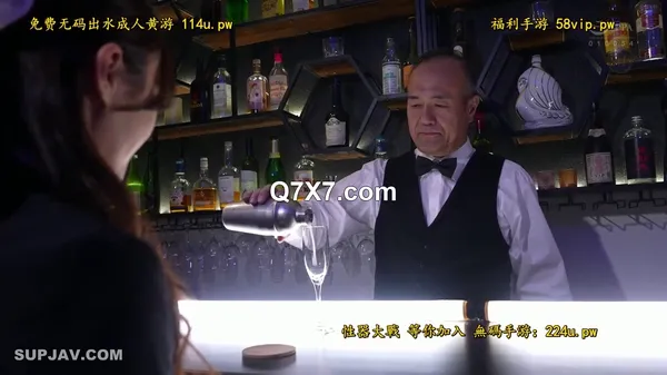 JUQ-977[破壊版]密着セックス ～深夜のバーで店長と密会不倫を重ねた私～ 武藤あやか
