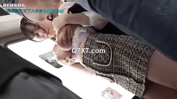 EBWH-194 巨乳女大生被玩弄乳頭而發情渴望來做愛[高清中文]
