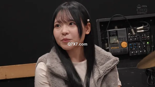 [HD 1080p] CAWD-826 一位美丽的女大学鼓手，找不到一个能满足她的男人，所以一直在寻找一个男人，她以有节奏的高潮和有节奏的臀部运动首次亮相 AV，创造出一种起伏和律动。