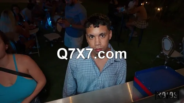 HesGotRizz - Red Eviee - Eviee Wants His Burrito (08.03.2025)