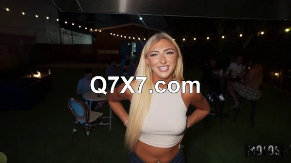 HesGotRizz - Red Eviee - Eviee Wants His Burrito (08.03.2025)
