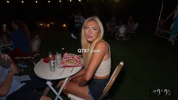 HesGotRizz 25 03 08 Red Eviee Wants His Burrito XXX 1080p MP4-WRB [XC]