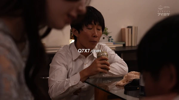 [1080p]ipzz-525 「皆でHしようよ」 結婚式の二次会宅飲みで発情したヤリマン未婚女が男全員喰う。 怒涛の精子搾り取り！！ 明里つむぎ