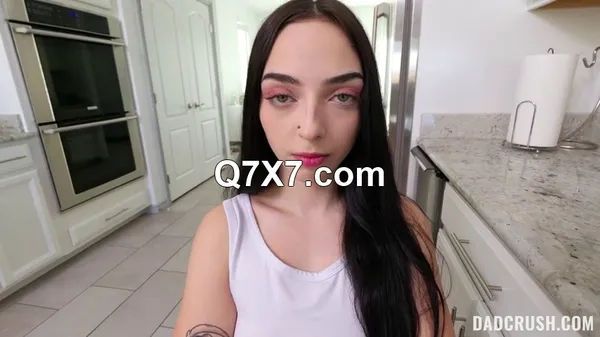 DadCrush 25 04 02 Scarlett Rosewood XXX 480p MP4-H265