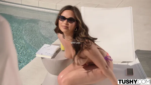 Tushy 25 02 09 Scarlett Alexis Anal Crazy Scarlett Seduces Sisters Hubby XXX 2160p MP4-P2P [XC]