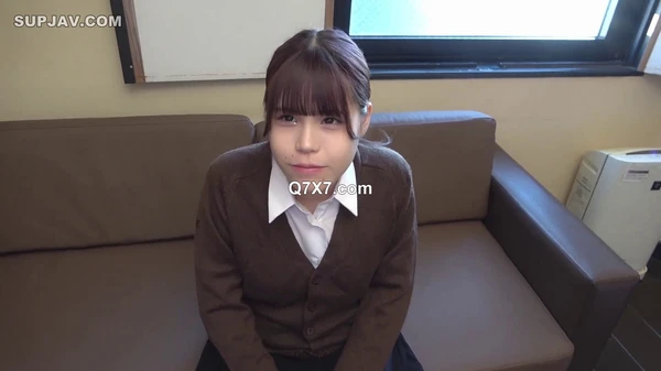 [表妹推荐]看護学生の熟れる前の未成熟マ●コに大量の精子を中出