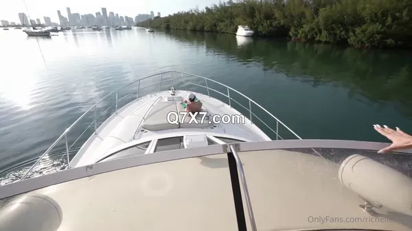 OnlyFans 2024 Richelle Ryan Hardcore MILF Yacht BBG DP XXX 720p-XLeech.mp4