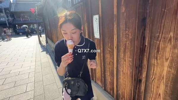 FC2-PPV-4517034 反省してます、、[半年前まで未経験]彼氏持ち19歳スレンダー美女を目の前に”衝動”を抑えきれませんでした、、※レビュー限定特典