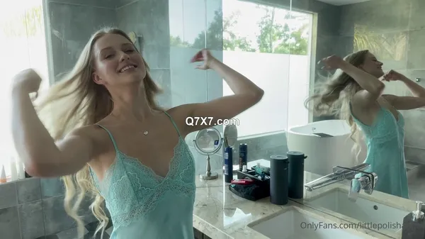 [1080p]OnlyFans - LittlePolishAngel - New BG Squirt Scene