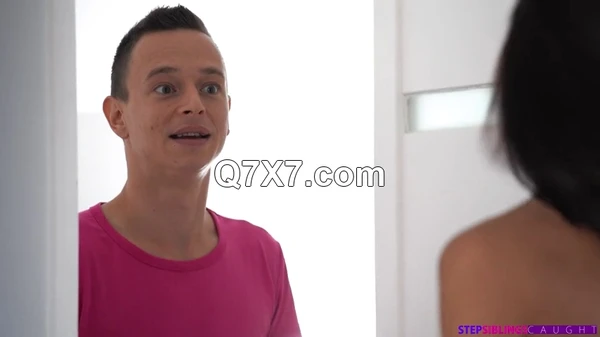 StepSiblingsCaught 24 08 06 Leo Ahsoka Stop Peeping And Come Fuck Me XXX 480p MP4-HEVC