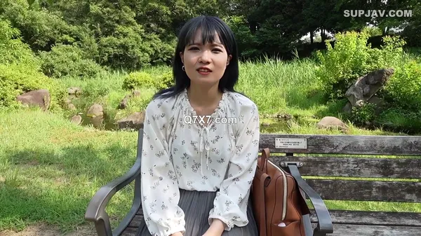 FC2-PPV-4512060 [初撮り][顔出し]遠距離彼氏とはご無沙汰。制欲解放、欲しがりマンコの大**。大人のSEXに大満足！拒む事なく中出しのガチイキ放心状態。