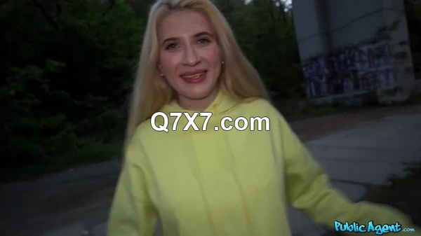 PublicAgent 24 08 04 Vanessa Hillz XXX 480p MP4-XXX [XC]