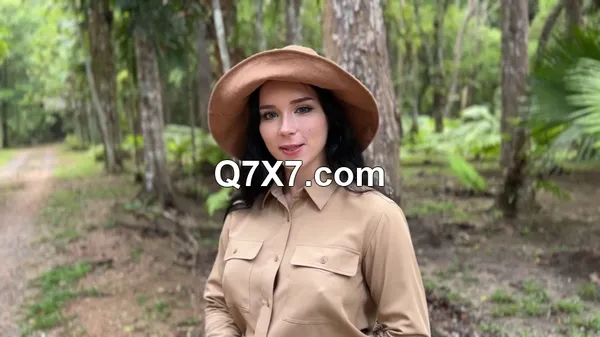 ManyVids - Sweetie Fox - Guide Sucked Dick Poison And Saved Life In The Jungle POV