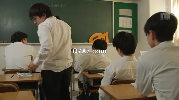 [HD/720p] MIDV-811 生徒に自宅を占拠され輪●レ●プされた爆乳Kカップ女教師 二羽紗愛