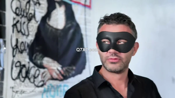 JacquieEtMichelTV - La Voix guide encore Cindy Lopes... vers le hard! 1080p