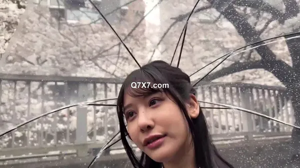 FC2-PPV-4669180 茶道部えみちゃん・18歳　隠れ巨乳な色白スレンダー美人　春の陽気でムラムラ発情中出しおせっせ※先着高画質特典付き※