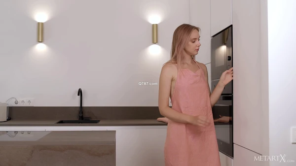 MetArtX 25 04 15 Oxana Chic Good Cook 2 XXX 2160p MP4-WRB [XC]