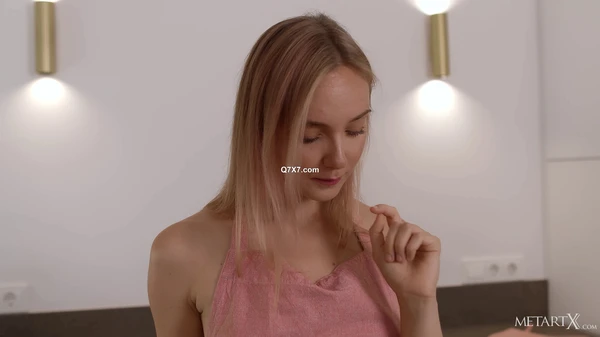 MetArtX 25 04 15 Oxana Chic Good Cook 2 XXX 2160p MP4-WRB [XC]
