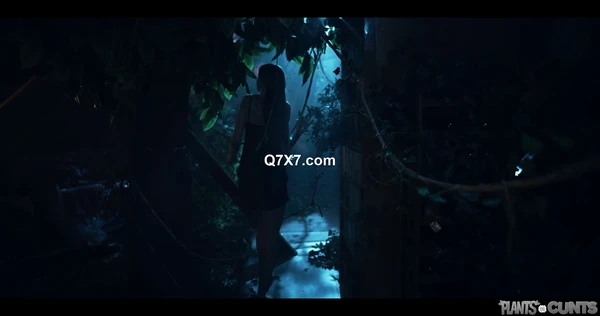 PlantsVsCunts.24.04.12.Tiffany.Tatum.XXX.1080p.MP4-FETiSH[XvX]