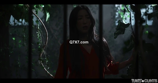 PlantsVsCunts.24.05.31.Emiri.Momota.XXX.1080p.MP4-FETiSH[XvX]