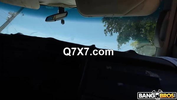 BangBus - Izzy Rae - 18 Year Old Size Queen (10.07.2024)