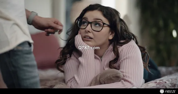 Freeze.24.01.27.Leana.Lovings.Family.Comes.First.XXX.1080p.MP4-FETiSH[XvX]
