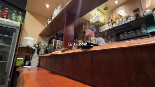 [FHD] URKK-102 素人流出動画 居酒屋 はるのさん21歳 NTR