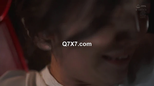 [HD/720p] JUQ-769 女上司、歪んだ刺激と躾に溺れる、SM不倫性交。昼休みはダメな部下に躾けられて…。 専属美女の『苦しみ』という快楽を解放―。 木下凛々子