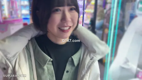 FC2-PPV-4665220 [新卒23歳ムスメ/発情マ〇コ]遊園地のスレンダーボディー痙攣しまくり！忘れずに激しいバイブ、最後に膣奥に種付け！