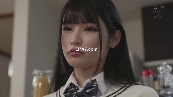 [1080p]ROYD-182 スレンダー巨乳の義姉の誘惑に蝕まれ、快楽堕ちしていく兄妹。 斎藤あみり 胡桃さくら