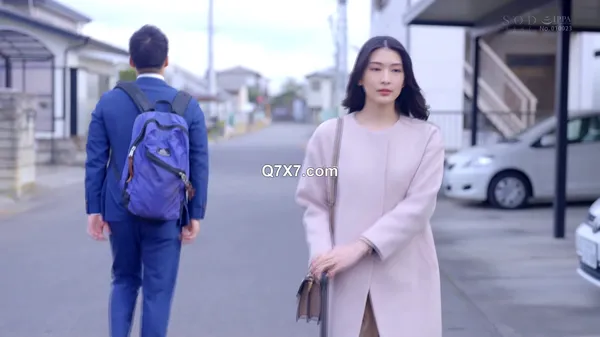 [1080p]START-085 僕の住むアパートの隣室の美已婚妇女は欲求不満だった。夫婦喧嘩で空いた直径10cmの壁穴越しに立ちバックで膣奥を突きまくった密かな不倫関係5日間。 本庄鈴