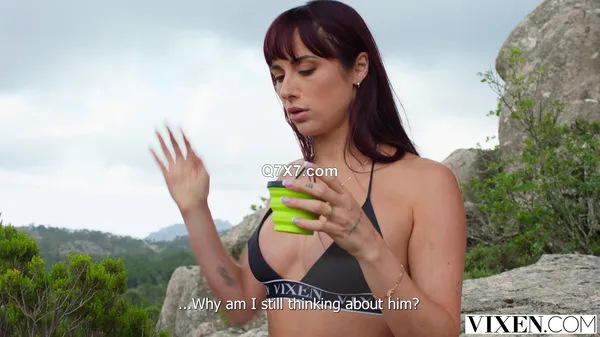 Vixen 24 12 27 Audrey Reid Gorgeous Redhead Has Steamy Outdoor Sex XXX 1080p MP4-P2P [XC]